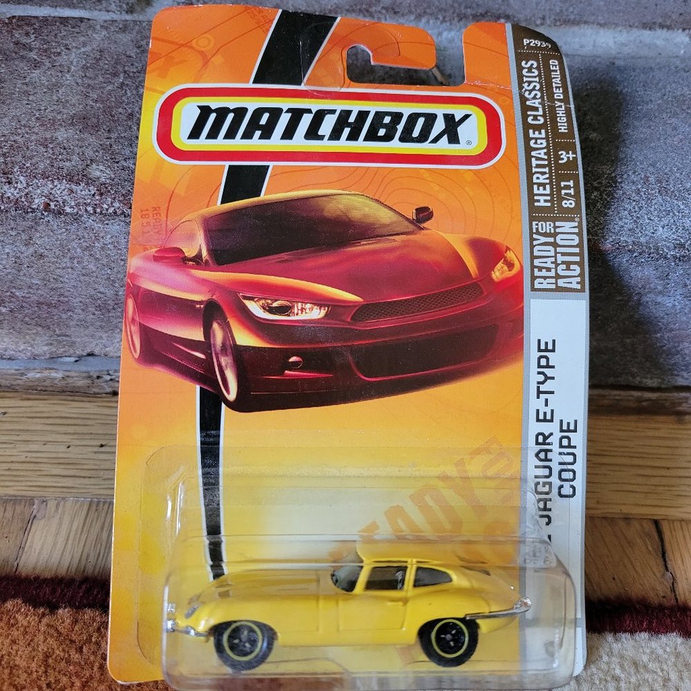 Matchbox Jaguar E-Type Coupe Toy Car